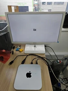 Apple Mac mini A1347 - i5 2. Gen - 4GB Ram - ohne Speicher - Bild 1 von 9