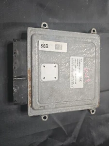 2008-2012 Hyundai Elantra Engine Computer 39140-23163 ECU Control Module Unit - Picture 1 of 3