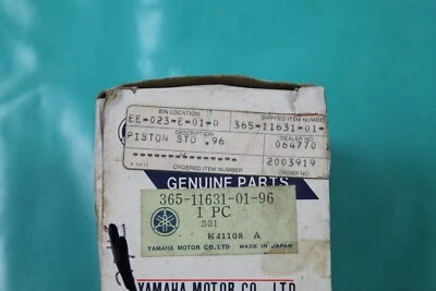 NOS Yamaha Piston STD 1972 RT2MX 365-11631-01-96 322-11631-02-96 - Image 1 of 4