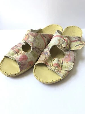 La Plume Floral Leather Wedge Sandals Double Adjustable Buckle Strap Size 40 - Image 1 of 4