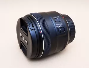 Canon EF 35mm 1:2 IS USM Lens - Picture 1 of 9