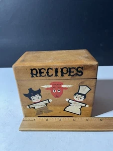 Vintage Wooden Recipe Box with Japanese Chefs/Red Bull * Japan With Recipes 1980 - Picture 1 of 5