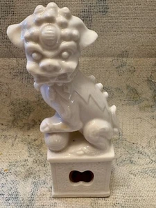 Vintage, chinesische, einzelne, männliche, Porzellan, Fu Löwe Figur, 6" - Bild 1 von 5