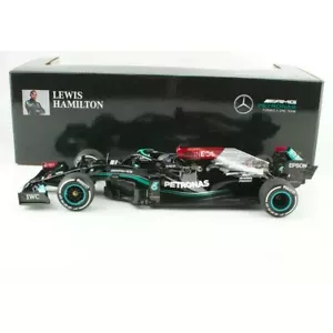 Minichamps 1:18 Mercedes-Amg Petronas F1 Team W12 E Performance-Lewis Hamilton - Foto 1 di 3
