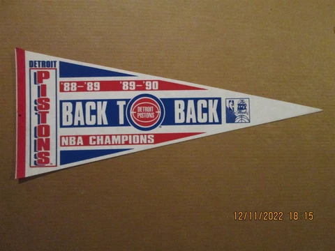 NBA Detroit Pistons Vintage 88-89 89-90 Back To Back NBA Champions Mint Pennant Cover