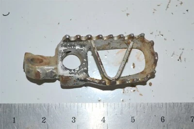 estriba derecha Kawasaki KX 250 KX 500 KDX 200 220R OEM 34028-1365 92-05 Foto 1 de 3