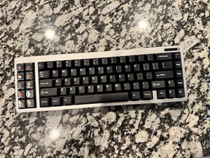 NESON DESIGN NICO 01 Custom Built 65% Mechanical Keyboard - Picture 1 of 2