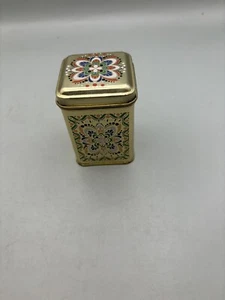 small match tin matches not included - Picture 1 of 7