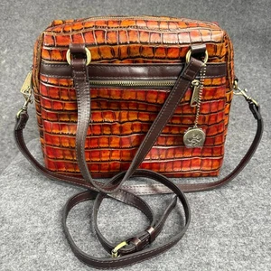 Patricia Nash Umhängetasche Leder Kroko-Prägung braun 15 Jahre Medaillon - Bild 1 von 12