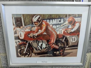 Phil Read handsigniertes MV Agusta 12x8 atemberaubendes Farbfoto MOTOGP TT gerahmt - Bild 1 von 1