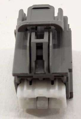 Delphi Connection - PBT-GF15 - 8 Pin Connectors - Over 135 Total - Image 1 of 4