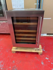 24” Subzero Under Counter Wine Storage With S/S Panel DEU2450WL (New 2022) - Picture 1 of 8