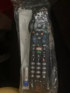 Universal Remote Rogers Controller URC1056 New In Package With Batteries - Picture 1 of 2