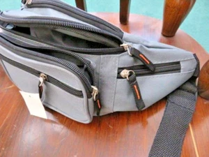 Fanny Pack/Waist Bag For Unisex New With Tag Multiple Pockets Adjustable Belt - Picture 1 of 4