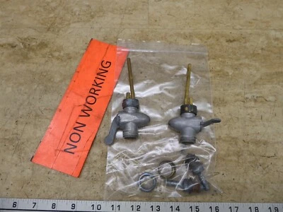 BMW R90S 1973 Airhead R100 R90/6 S560-1. Par de válvulas de llave de combustible #2 Foto 1 de 4