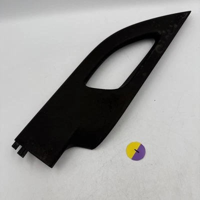 2005-2012 Nissan Pathfinder R51 OEM Front RH Passenger Roof Rack End Cap Cover - Image 1 of 4