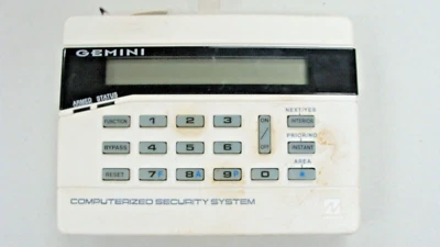 NAPCO GEMINI GEM-RP2ASE2 KEYPAD TOUCHPAD - Image 1 of 3