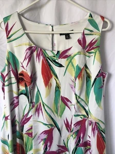 NWT Roz & Ali Fit And Flare White Floral Dress Size 14 Tropical Print Sleeveless - Picture 1 of 9
