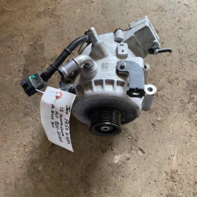 2011-2015 Hyundai Sonata Alternator 2.4L VIN 4 ID 373902G900 Used Foto 1 de 3