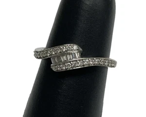14K WHITE GOLD RING - BAGUETTES & ROUND DIAMONDS - SIZE 5.5 - 2.4 GRAMS - Picture 1 of 8