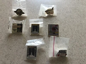 UNITED AIRLINES LOT OF 7 PINS - Picture 1 of 2
