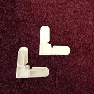 CR Laurence (CRL) White #SWSC38W 3/8" Sq Cut Screen Frame Corners (LOT = 132PCS) - Picture 1 of 2