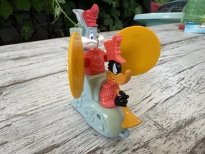 1994 Looney Tunes Bugs and Daffy Parade cymbals crash train car toy - Picture 1 of 7
