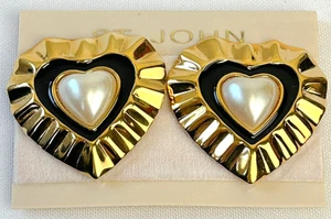 NEW ST. JOHN Knits Vintage Clip On Heart Earrings 22K Gold Plated Black Signed - Picture 1 of 10