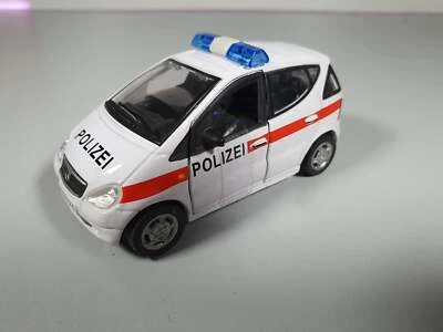 Mercedes Classe A Police Cararama 1/43 - Photo 1/2