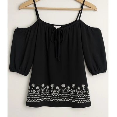 Blusa Xhilaration Hombro Frío XS Negra Boho Floral Bordada Top Lq Foto 1 de 4
