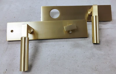 Firma Hardware Contemporáneo Palanca Redonda Mano Izquierda Latón Satinado Set SIN RESPALDO Foto 1 de 4
