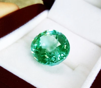 16,05ct. 16x14mm.¡COLOR SUPERIOR! GEMAS CREADAS COLOR PARAIBA VERDE NEÓN/AZUL AAA+ Foto 1 de 4