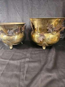 Vtg Set 2 Handcrafted Hammered brass footed planters w/Removable Metal Leaves - Picture 1 of 17