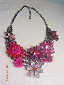 ENAMEL ON METAL PURPLE/PINK 3D FLOWERS/RHINESTONE/BEADED FLOWER ON MESH LINKS - Picture 1 of 18