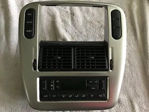 2002 - 2004 MERCURY MOUNTAINEER TEMPERATURE CLIMATE CONTROL PANEL 2L2418C612AA - Picture 1 of 9