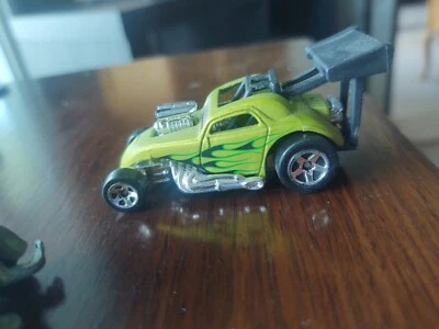 Vintage Hot Wheels 1999 Fiat 500  Green  Diecast Loose - Image 1 of 4