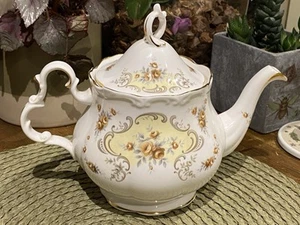 Very Rare and Collectable Royal Albert September Song Large Bone China Teapot - Picture 1 of 8