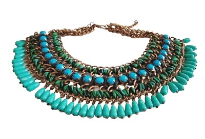 Collana Vintage Handmade Ricamata con pendenti e gemme effetto Turchese - Immagine 1 di 4