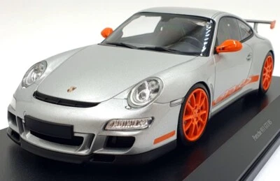 Minichamps 1/18 Scale Diecast 155 062120 - Porsche 911 GT3 RS 2007 - Silver - Image 1 of 4