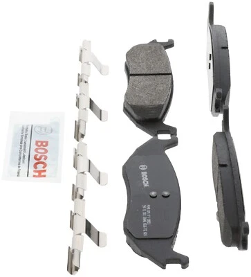 Pastillas de freno traseras semimetálicas QuietCast 2004 para Dodge Durango Bosch 2003-2009 Foto 1 de 4