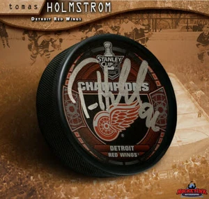 TOMAS HOLMSTROM Signed 2008 Stanley Cup Champions Puck - Detroit Red Wings - Picture 1 of 2