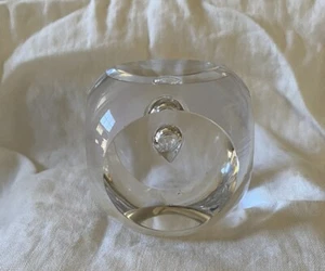 Kosta Morales signierter Briefbeschwerer mit abgerundetem Rand quadratisch Glas Träne 2 1/2 Zoll - Bild 1 von 15