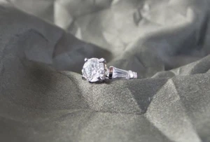 WUNDERSCHÖNER DESIGNER RING STERLINGSILBER ZIRKONIA RHODINIERT - Bild 1 von 7