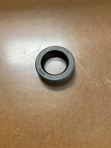 NUOVO ORIGINALE OEM TECUMSEH PART # 26208 GUARNIZIONE OLIO - Foto 1 di 2