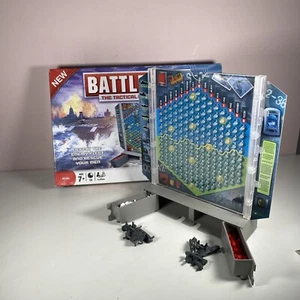 MB/Hasbro Games BATTLESHIP GAME - THE TACTICAL COMBAT GAME. 100% Complete.  - Picture 1 of 10