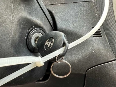 Interruptor de encendido con carcasa y llave 2009 10 11 12 13 Toyota Matrix Foto 1 de 4