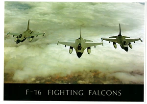 DREI F 16 KÄMPFENDE FALKEN gewinnendes SCHLAGFOTO US LUFTWAFFE Postkarte 1986 - Bild 1 von 2