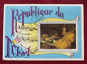 JOHN'S DEALS - CHAD - MUSICAL INSTRUMENT STILL LIFE SC #292F - SOUVENIR SHEET - Picture 1 of 2