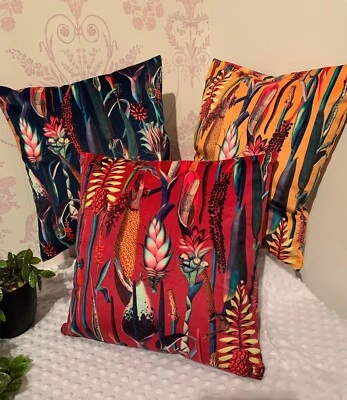 Luxurious velvet/velour cushion cover botanical tropical print 14 to 20inch — 第 1/4 张图片
