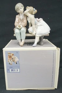 LLADRO Porcelain Figurine #7635 Ten And Growing 7.5" 1995 W/BOX - Picture 1 of 7